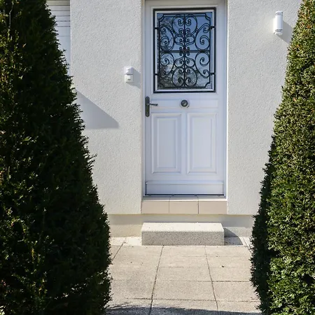 Marlyse House Holiday home Habsheim